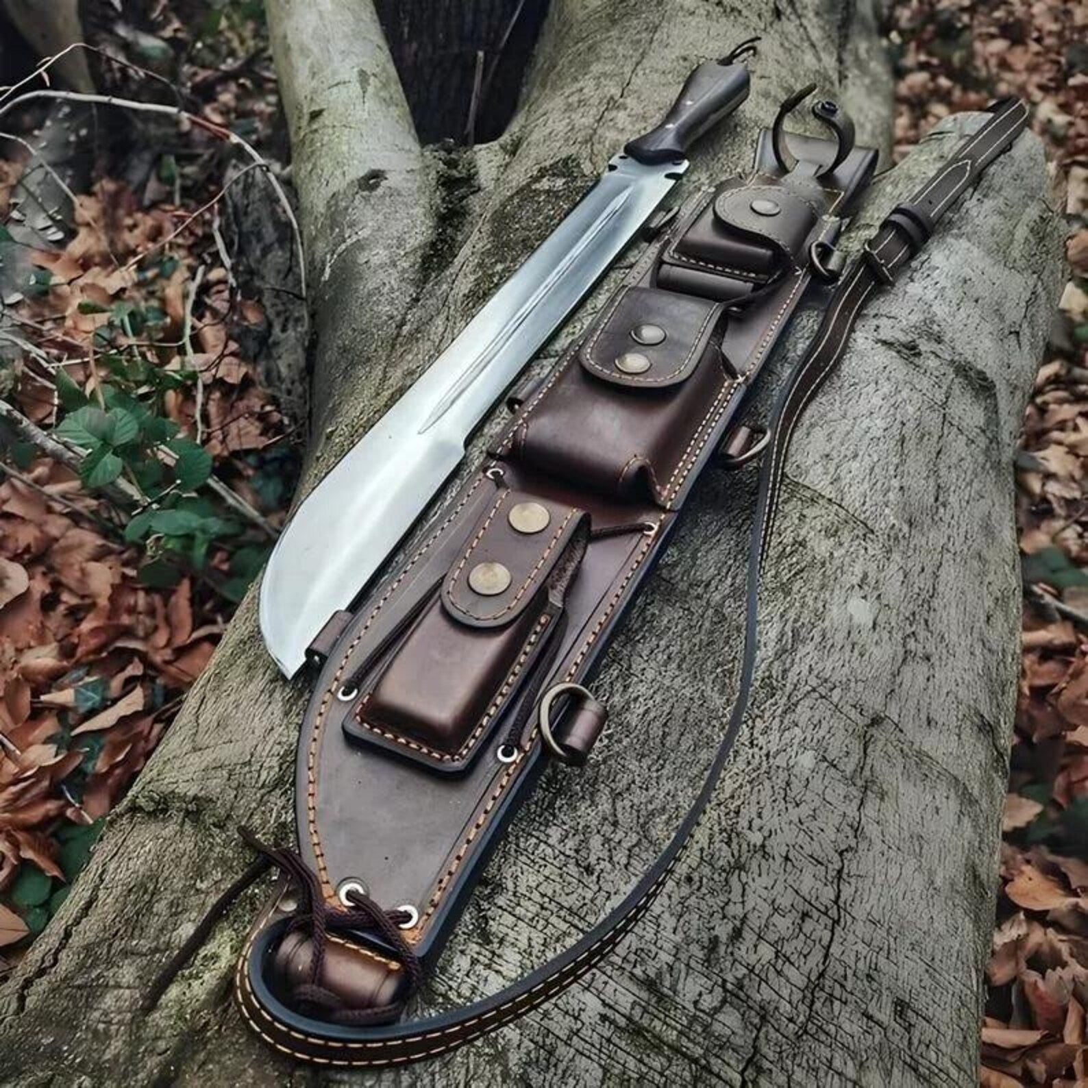 Handmade Carbon Steel Machete: Rosewood Handle, Outdoor Bushcraft Tool