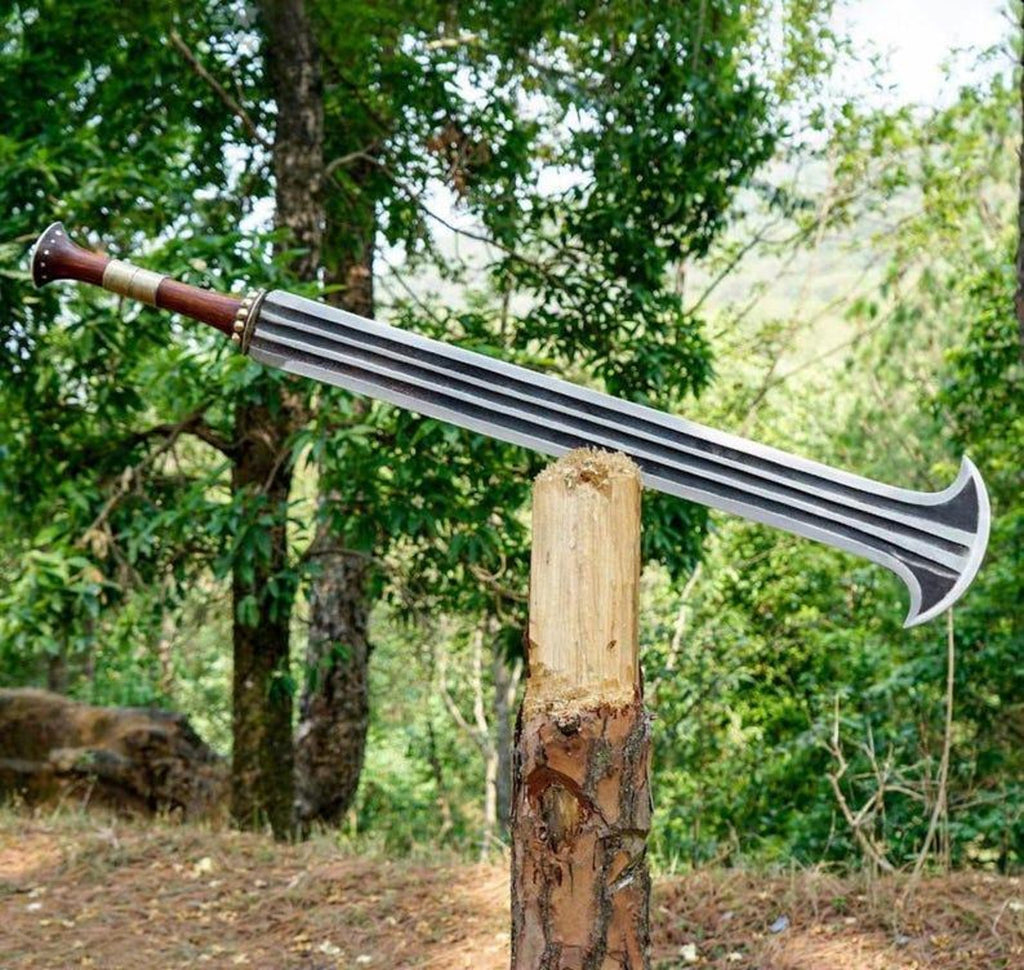 Handmade Konda Ikakalaka Sword: Functional 5160 Carbon Steel, 38" Collectible