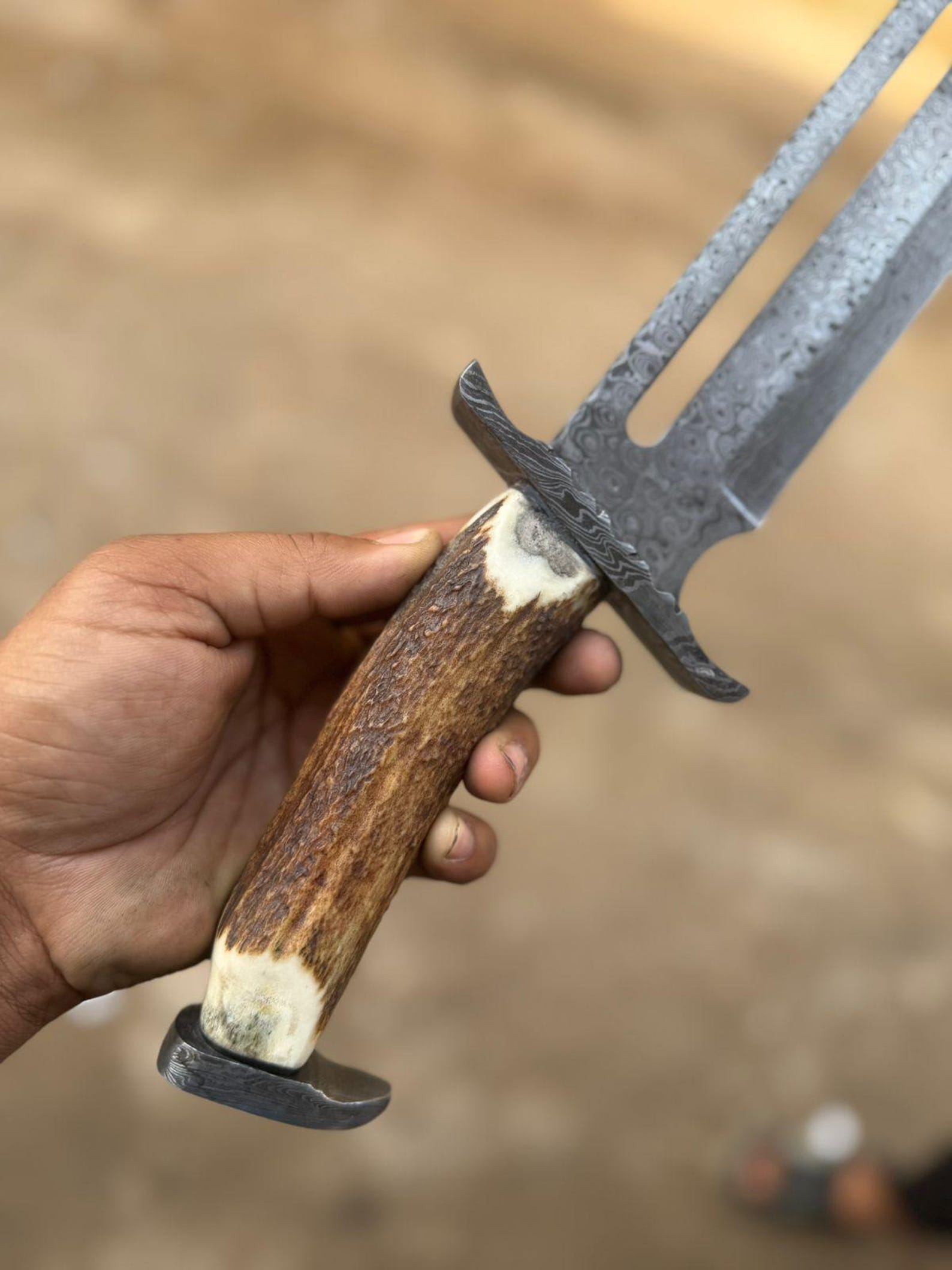 Handmade Damascus Steel Bowie Knife – Horn Handle, Leather Sheath – 17" Overall Length