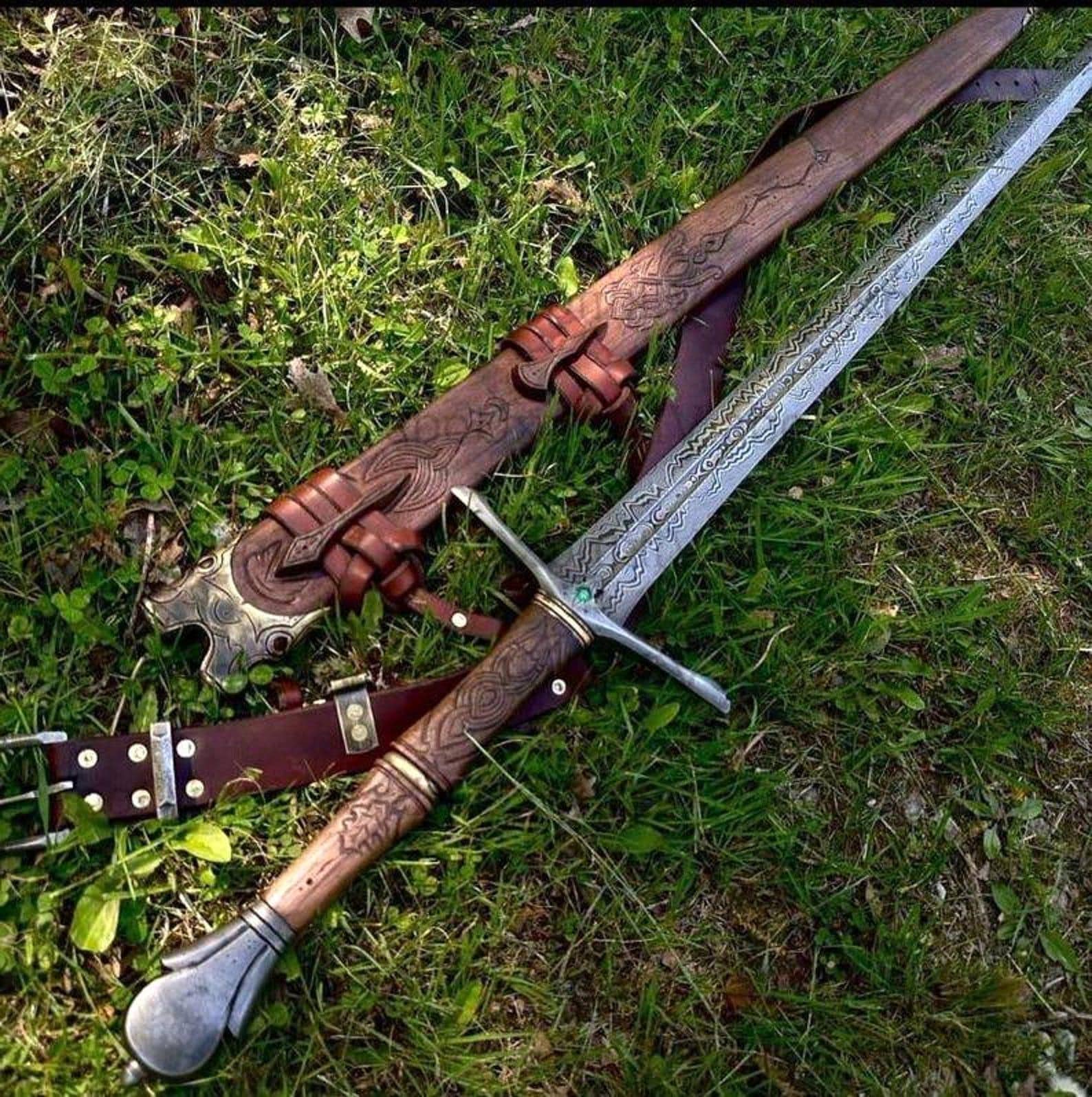 Handmade Damascus Steel Replica Sword – 38” Overall Length | Rosewood Handle | Leather Sheath Included