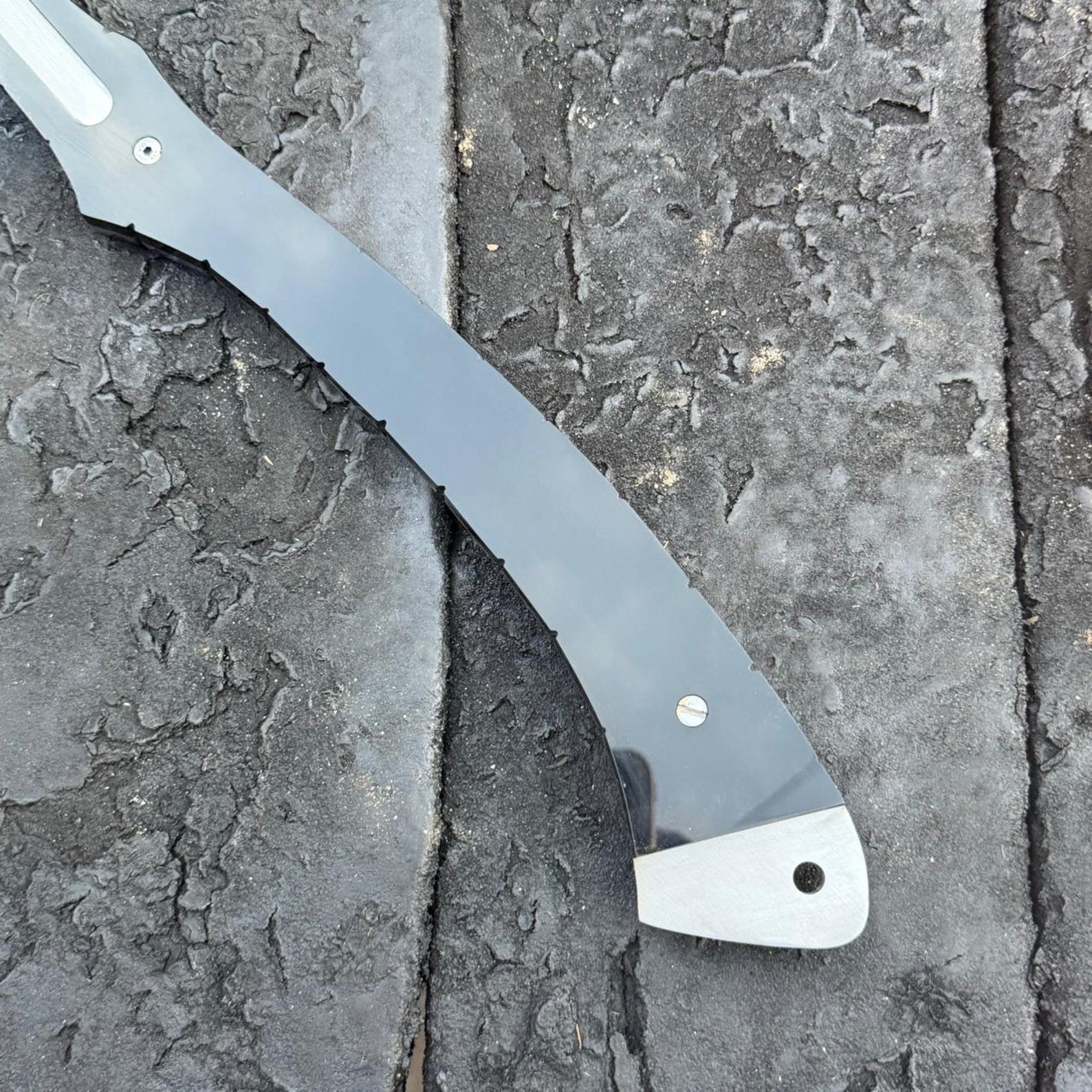 Handmade Tactical Hatchet Axe – High Carbon Steel, Micarta Handle, Leather Sheath Tool